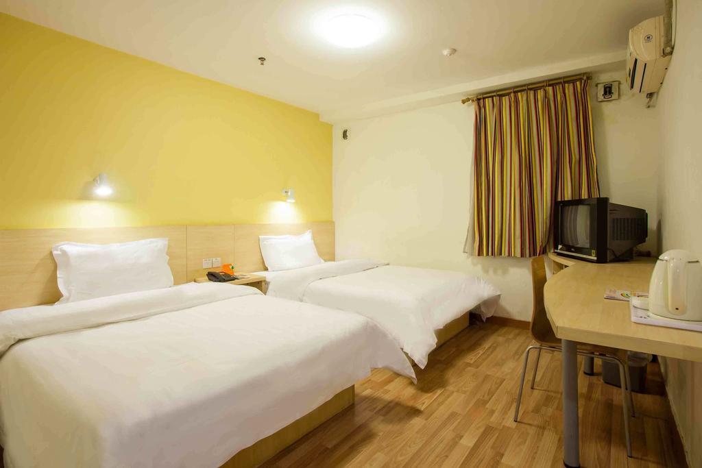 7Days Inn Nanchang North Railway Station Square Chambre photo