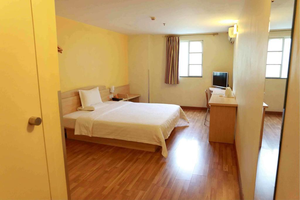 7Days Inn Nanchang North Railway Station Square Chambre photo